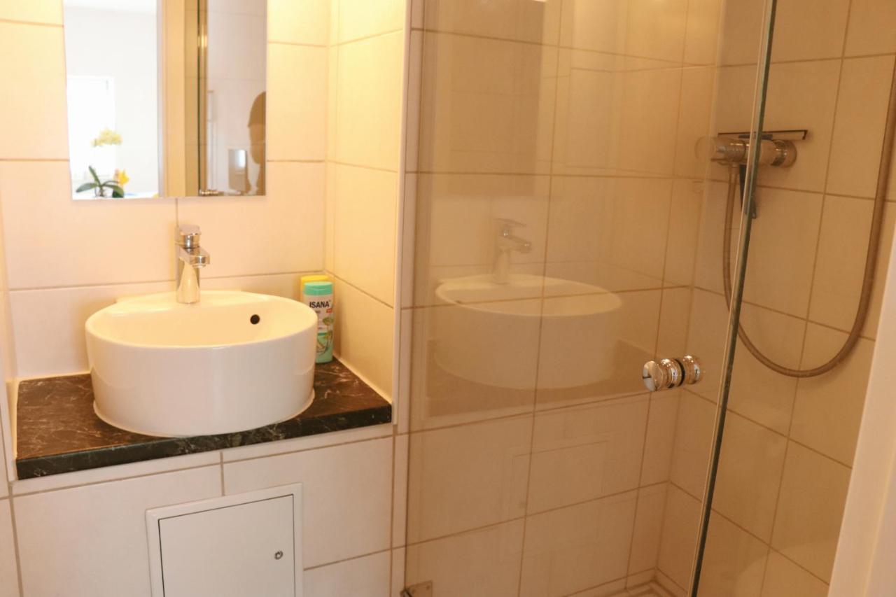 Helles Apartment Fuer 1-2 Pers. Mit Parkplatz Und Wifi Kraiburg am Inn Екстериор снимка
