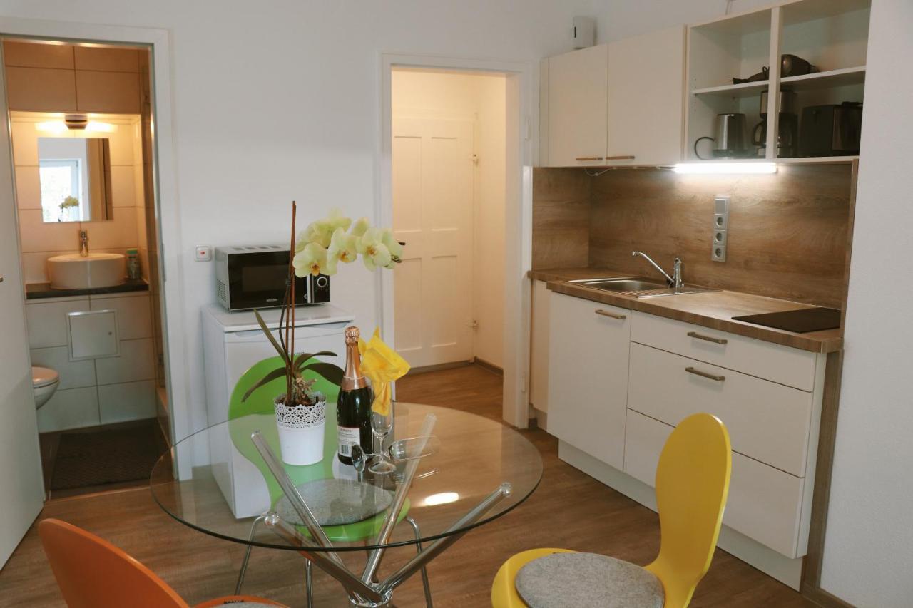 Helles Apartment Fuer 1-2 Pers. Mit Parkplatz Und Wifi Kraiburg am Inn Екстериор снимка