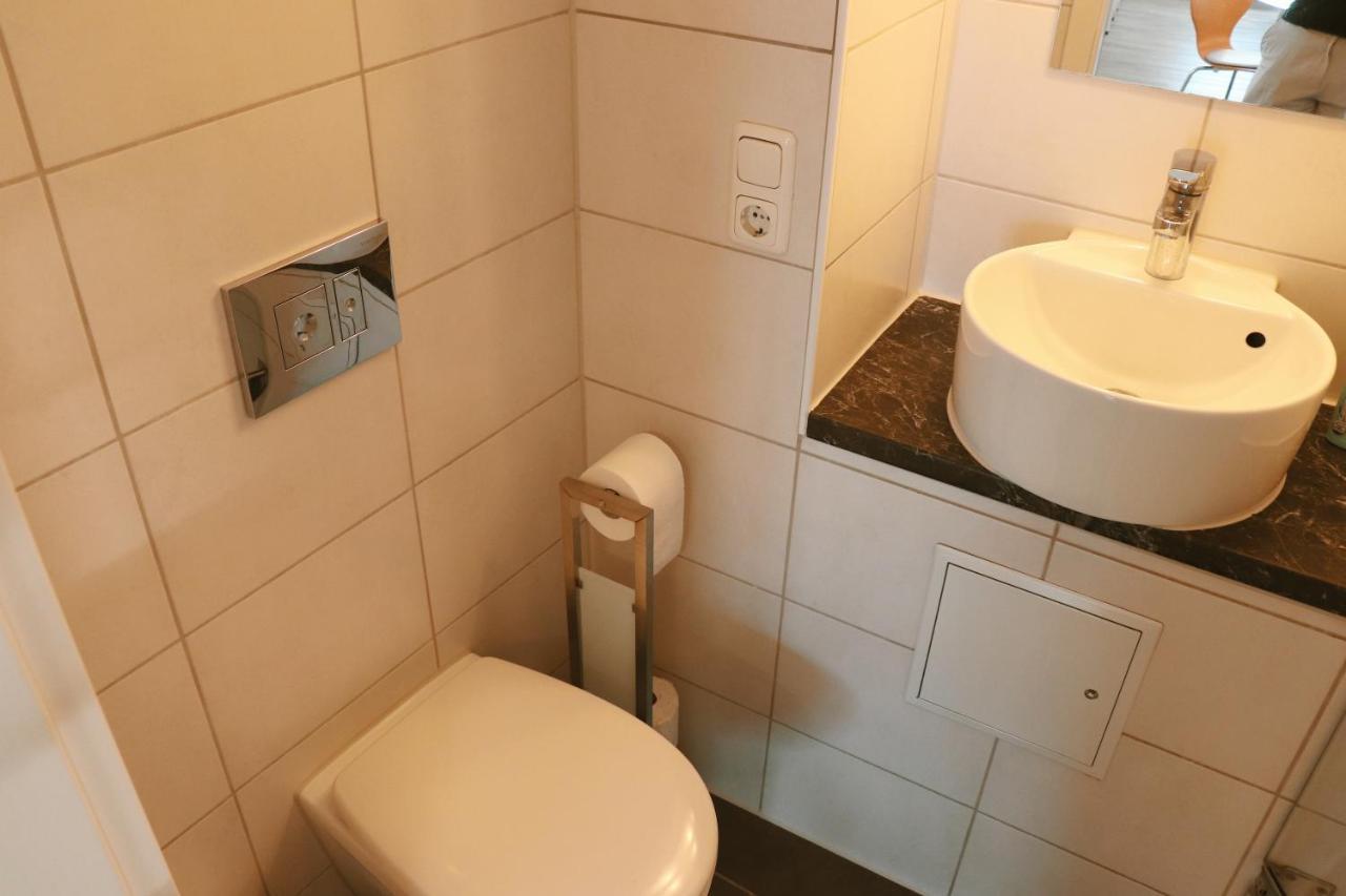Helles Apartment Fuer 1-2 Pers. Mit Parkplatz Und Wifi Kraiburg am Inn Екстериор снимка