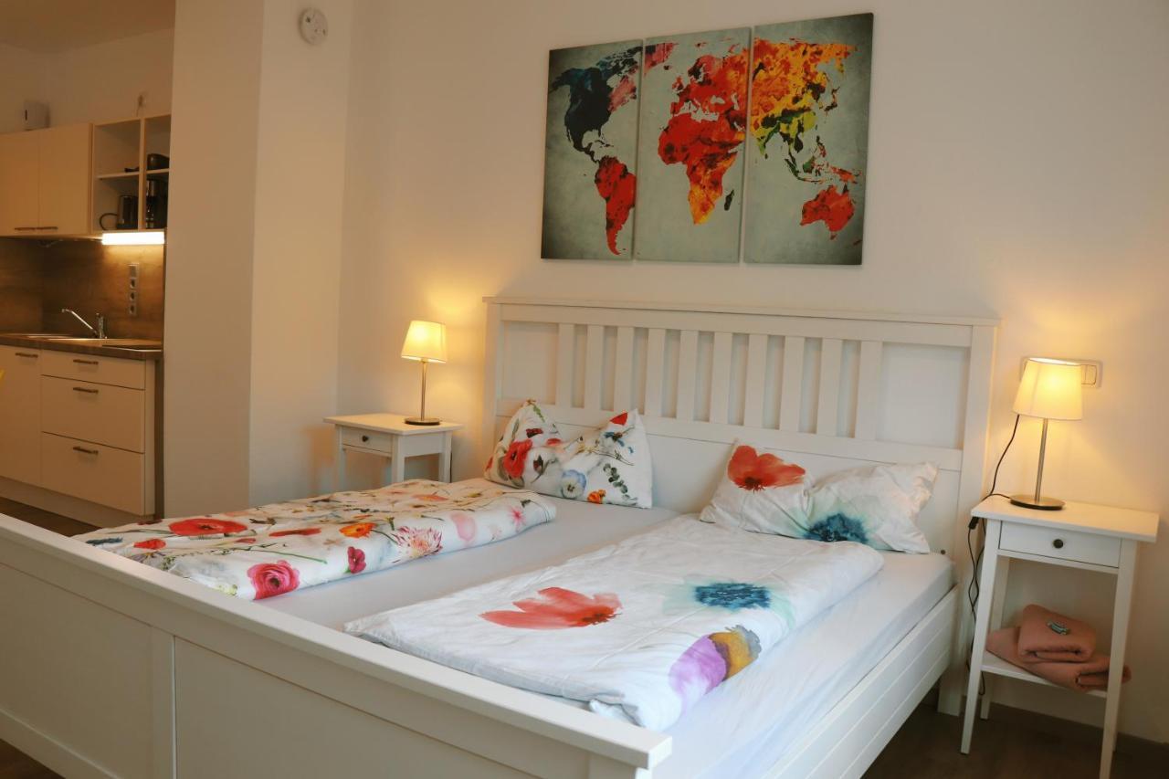 Helles Apartment Fuer 1-2 Pers. Mit Parkplatz Und Wifi Kraiburg am Inn Екстериор снимка