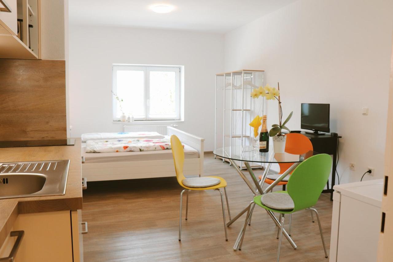 Helles Apartment Fuer 1-2 Pers. Mit Parkplatz Und Wifi Kraiburg am Inn Екстериор снимка